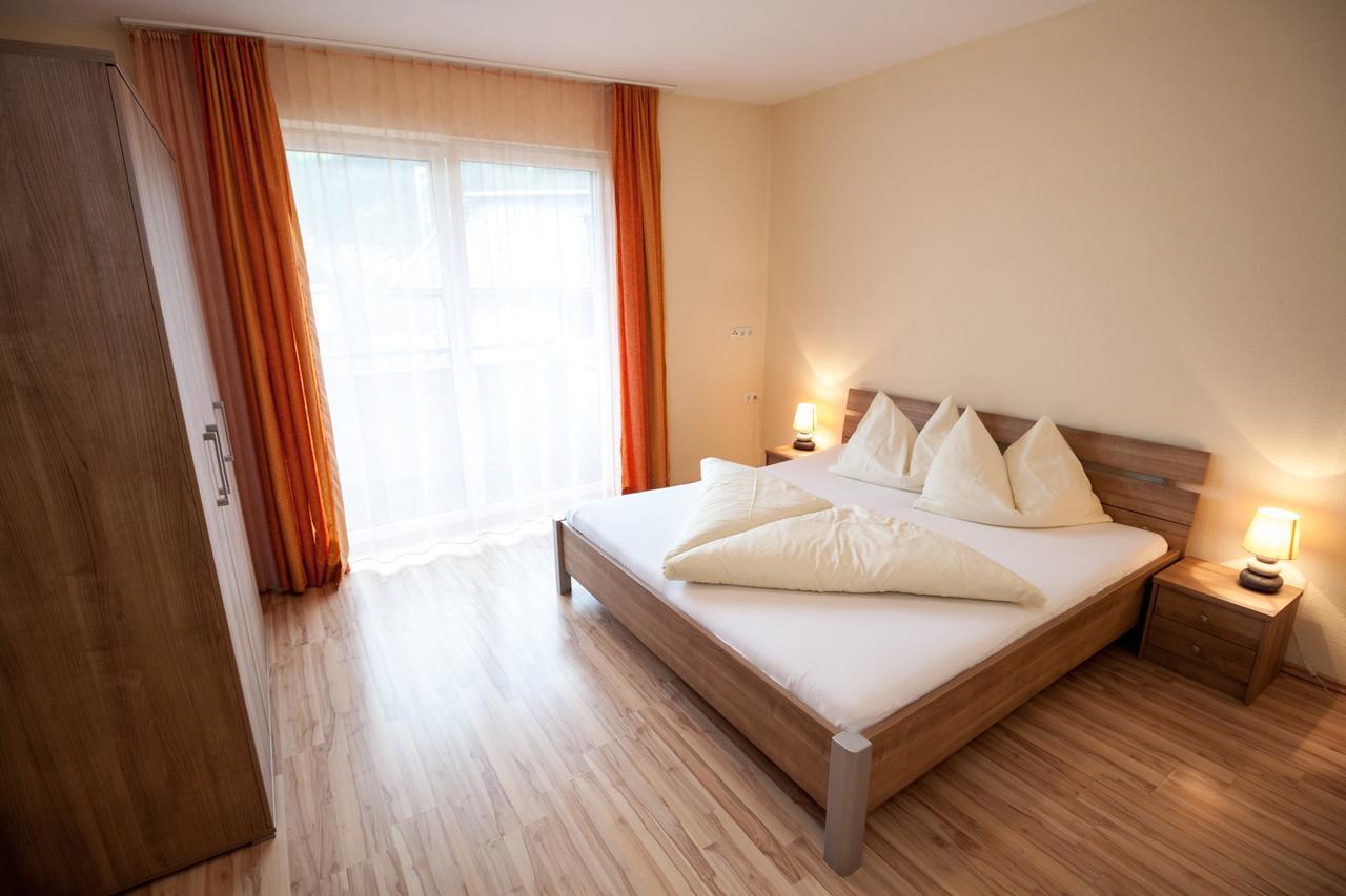 Apparthaus & Chalets Hofer Цел ам Цилер Екстериор снимка